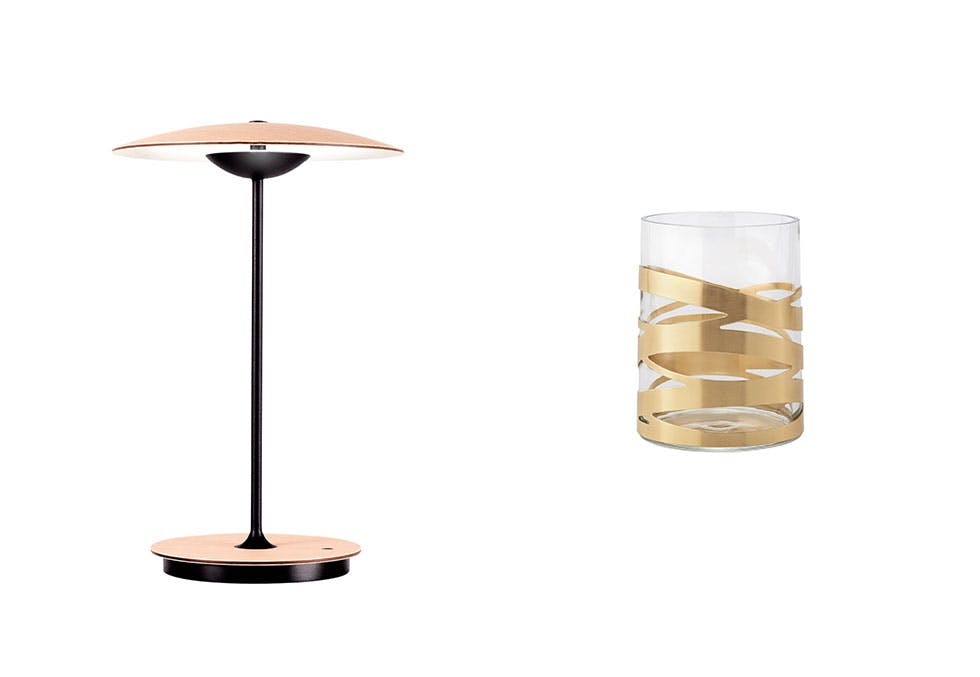Dust og feminint Rosa bordlampe og vase med messing